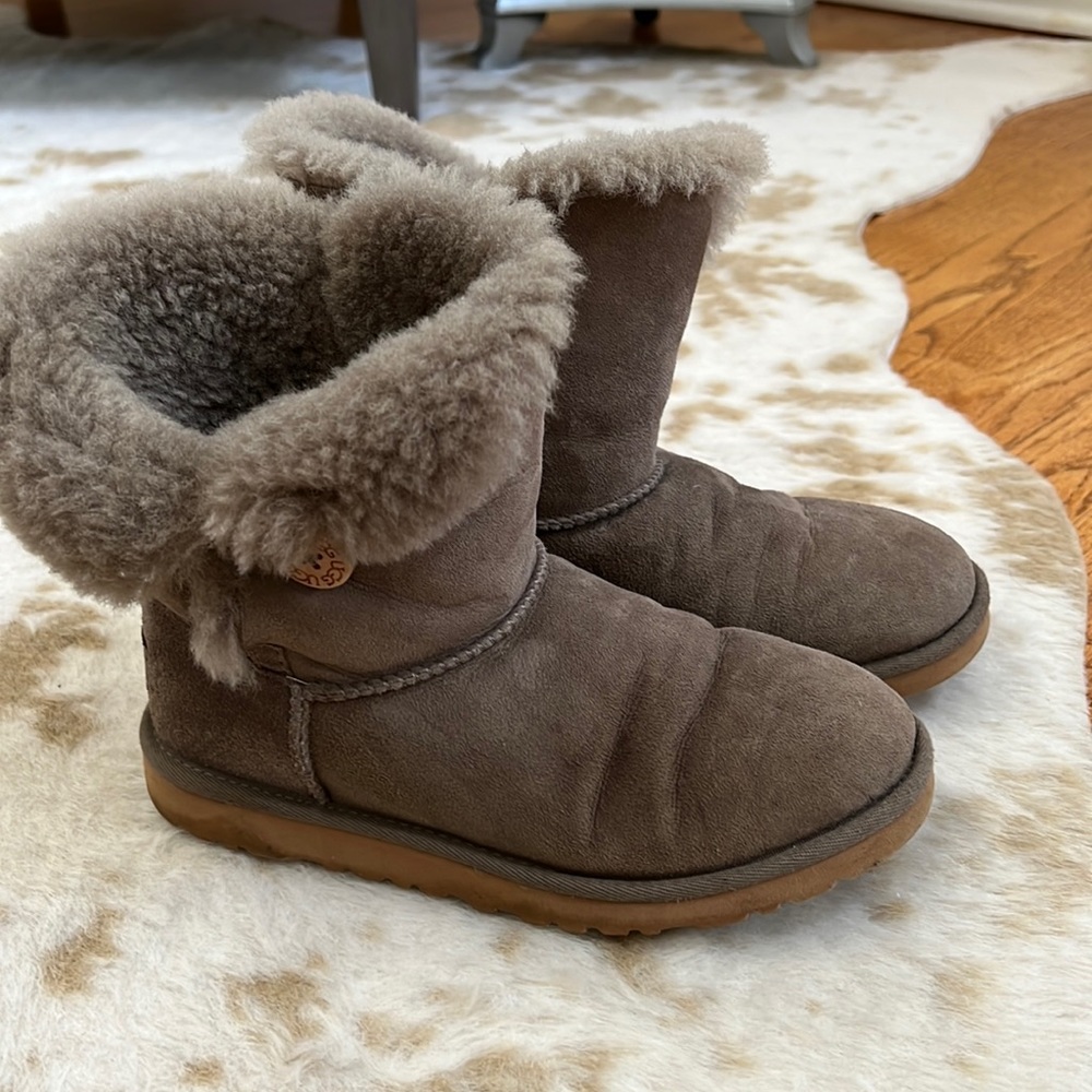 Ugg Bailey Button Short - image 2